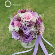 Load image into Gallery viewer, Preserved Flower Bridal Wedding Gift Design 2 Day Course
