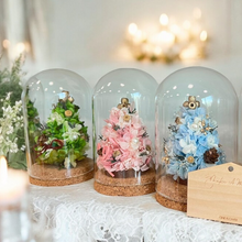 Load image into Gallery viewer, Preserved flower Christmas Tree Workshop 2 hours (S Size Corkboard base)
