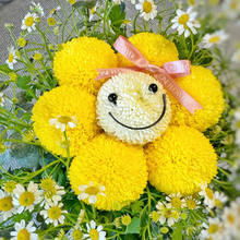 將圖片載入圖庫檢視器 Smiley Happy Face X 療癒雛菊鮮花花盒
